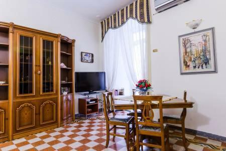 Casa Lillina A Toledo , Near Piazza Del Plebiscito Apartment เนเปิลส์ ภายนอก รูปภาพ